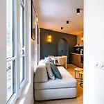 4 Guest - Hausmanian Flat Arc De Triomph Апартаменты Париж